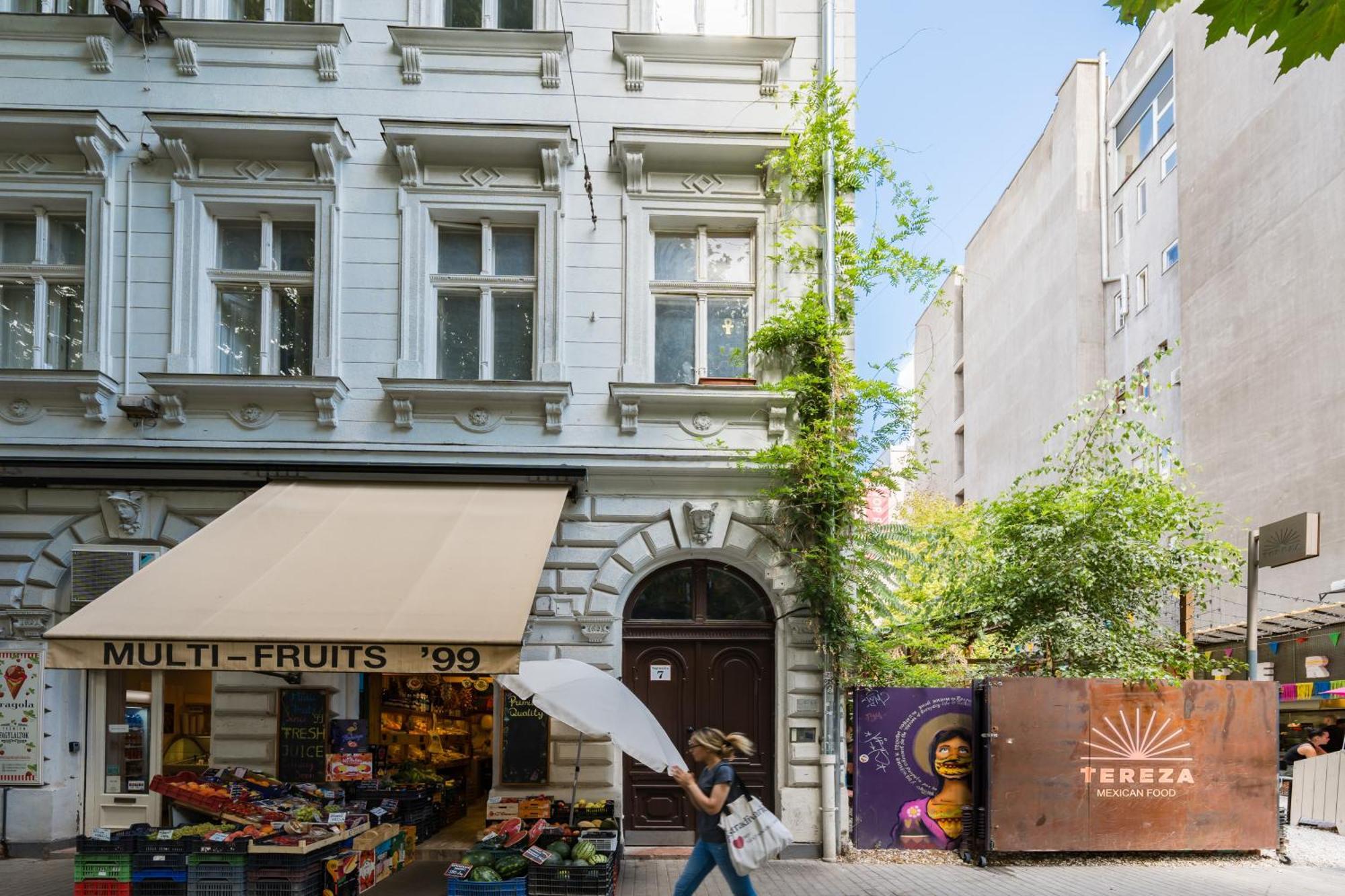 Spacious Apartment By Opera Budapest Exterior foto