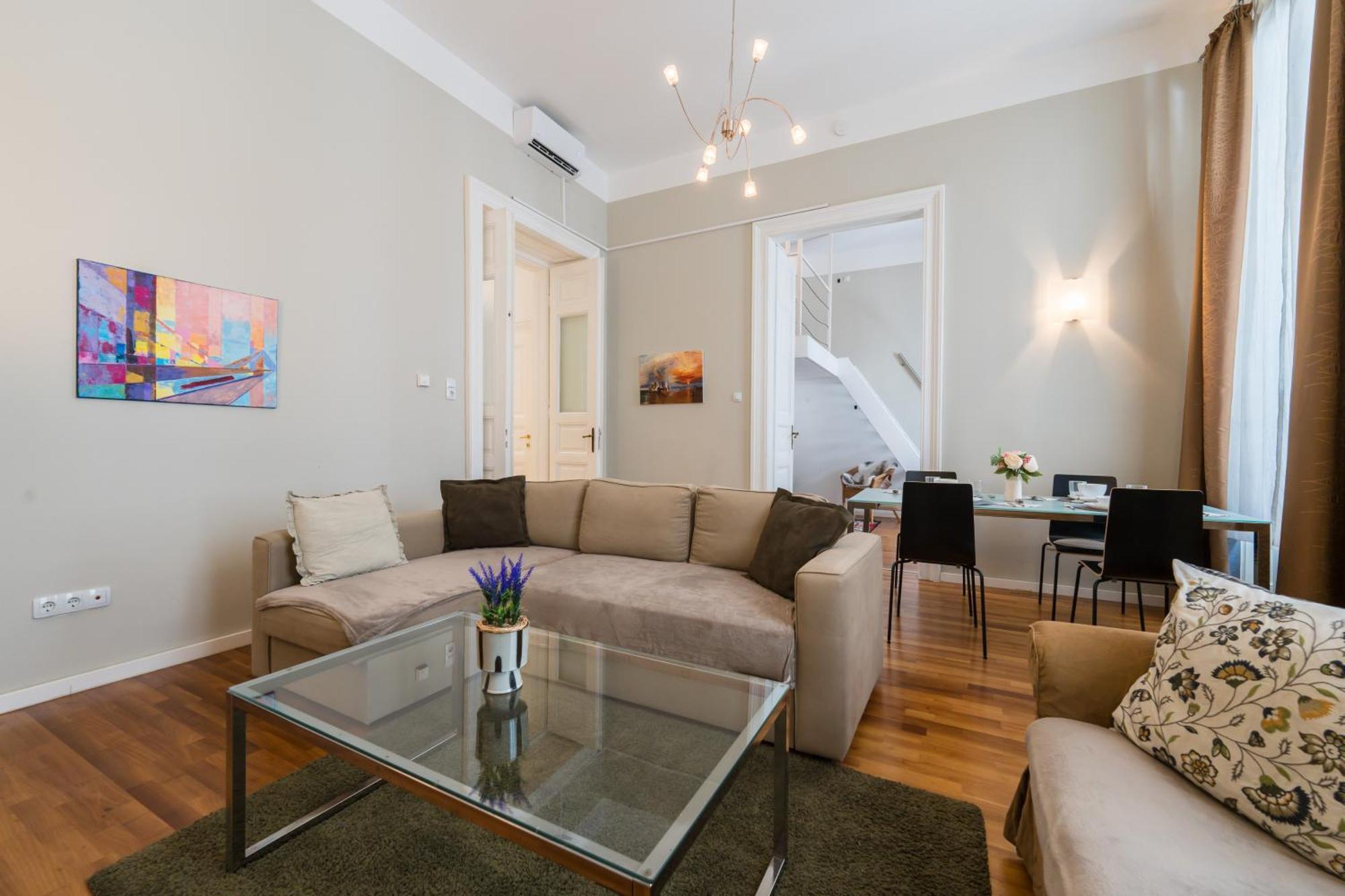 Spacious Apartment By Opera Budapest Exterior foto